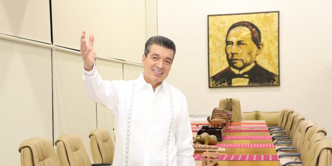 Rutilio Escandón, gobernador de Chiapas, agradeció a las brigadas que van de casa en casa dando atención a quienes lo necesitan