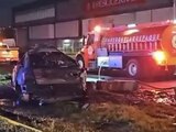 Muere calcinada una pareja tras chocar su automóvil, en Tlaquepaque.