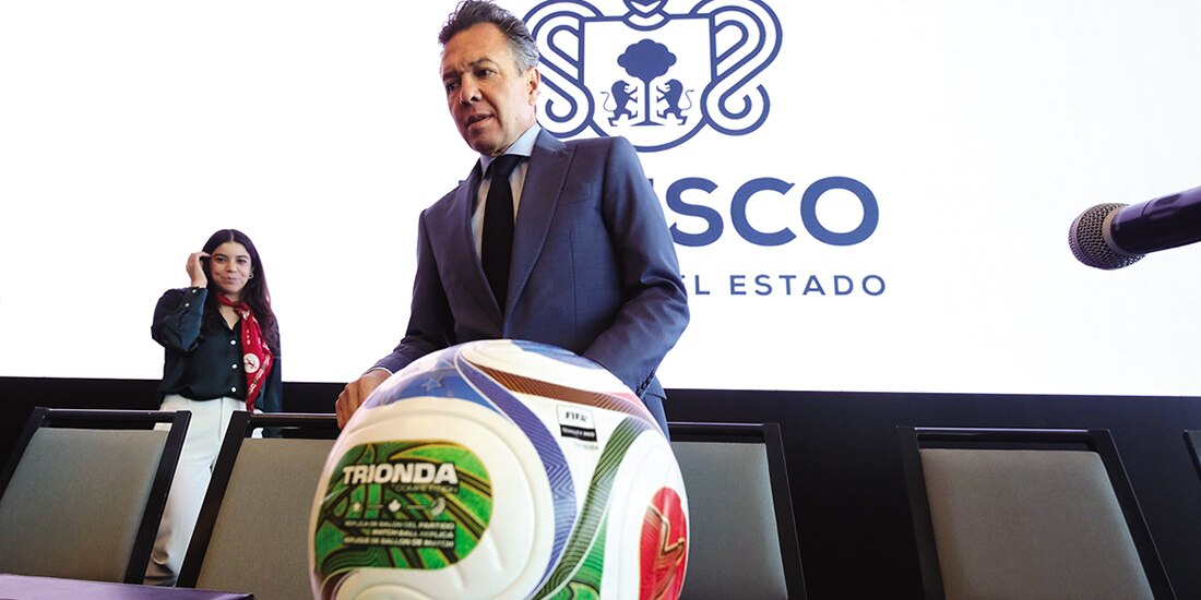 Pablo Lemus Navarro, gobernador, en
conferencia, ayer.