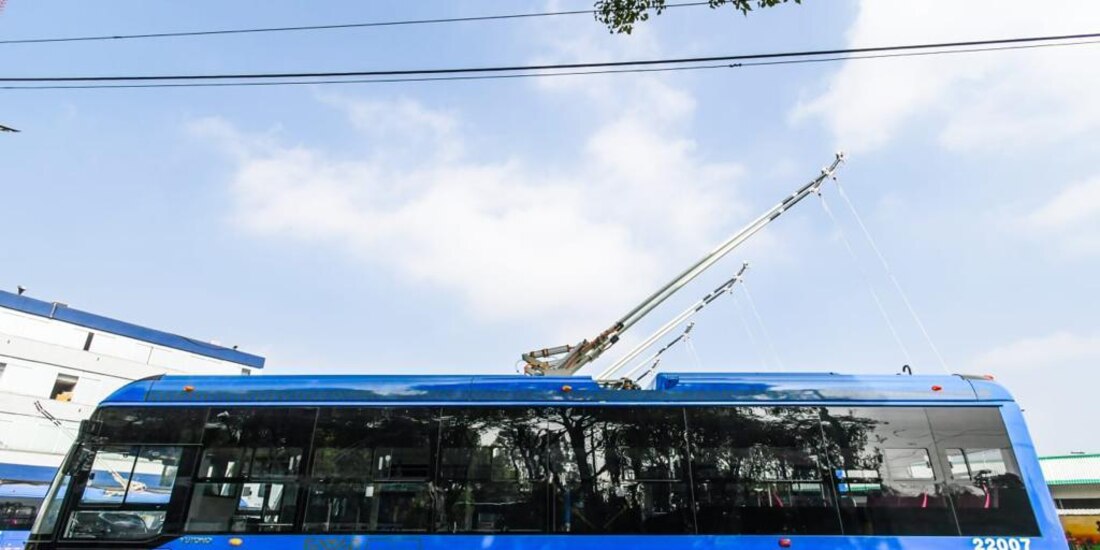 Renuevan trolebuses, tienen cámaras y aire acondicionado