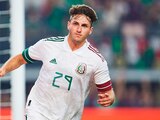 Santiago Giménez festeja un con con el Tricolor en un amistoso previo a Qatar 2022.