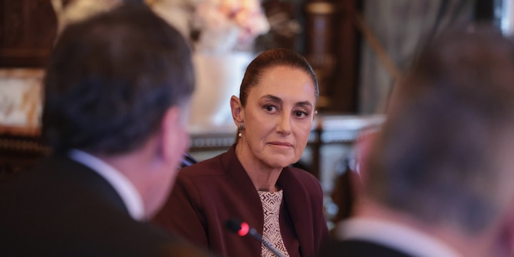 Claudia Sheinbaum se reúne con ministros de Comercio y Agricultura de Canadá.