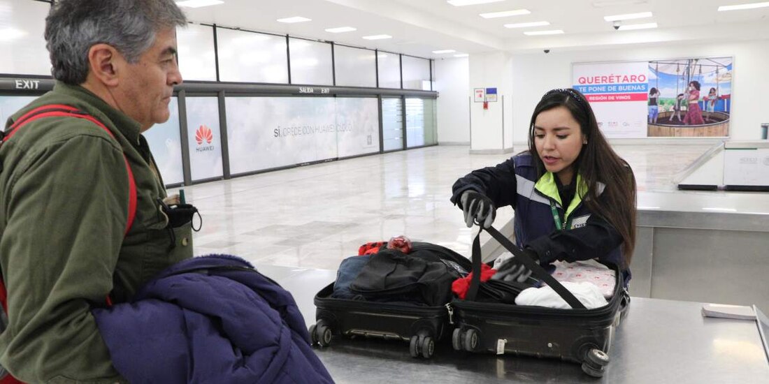 La Secretaría de Agricultura, a través del Servicio Nacional de Sanidad, Inocuidad y Calidad Agroalimentaria (Senasica), vigila que no ingresen productos de riesgo al país.