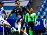 Una acción del duelo entre Puebla y León de la Liguilla de la Liga MX