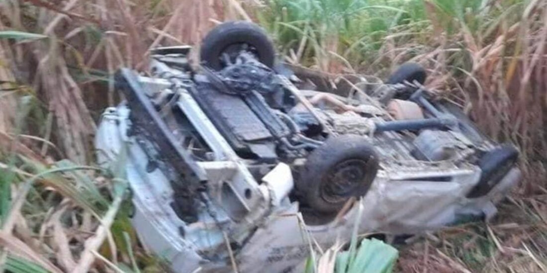 El alcalde Agustín Martínez y cinco miembros de su cabildo fallecieron en un accidente de auto.