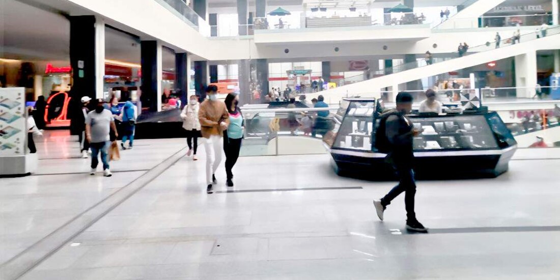 Fiscalía de CDMX revela impactantes datos sobre la muerte de un hombre en plaza Town Center El Rosario.