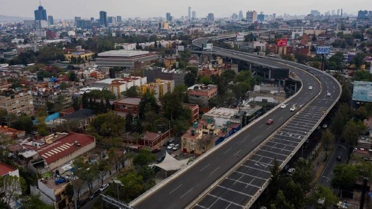 Asaltantes activan persecución tras robar un millón de pesos