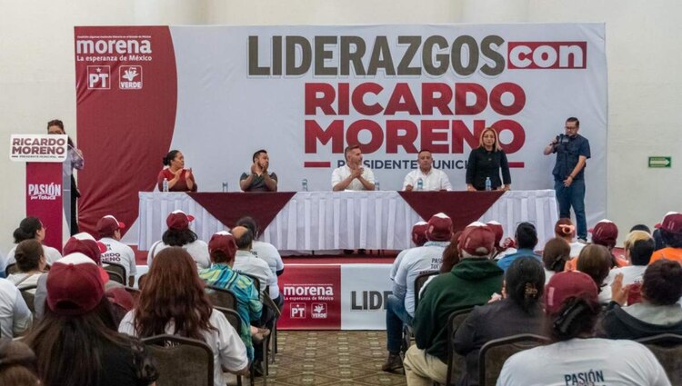 Líderes naturales en sus demarcaciones y quienes en otros tiempos apoyaban al PRI, renunciaron a su militancia y se sumaron a la Cuarta Transformación.