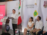 En el uso de la palabra el Gobernador constitucional.