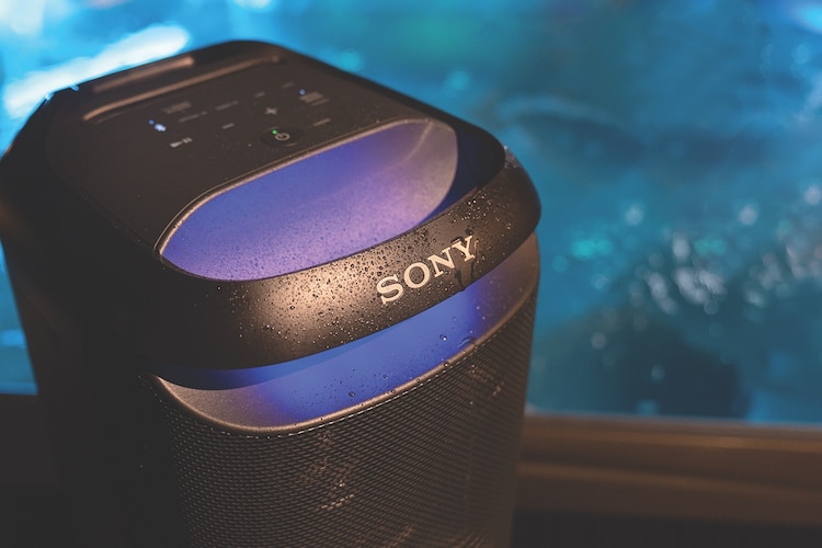 La nueva bocina SRS-XV800 de Sony.