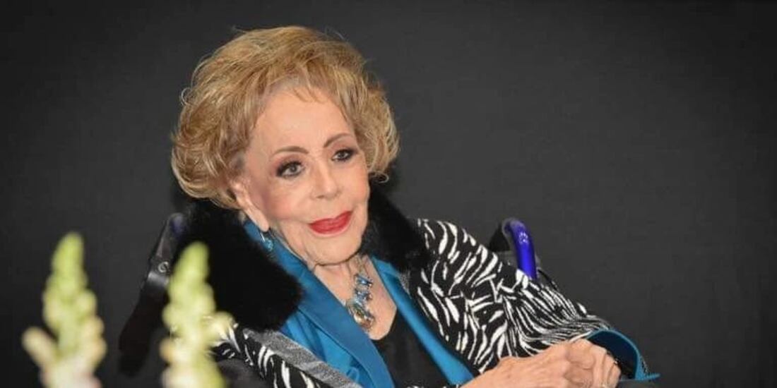 Cuántos años tiene Silvia Pinal y a qué edad comenzó su carrera? - La Razón de México