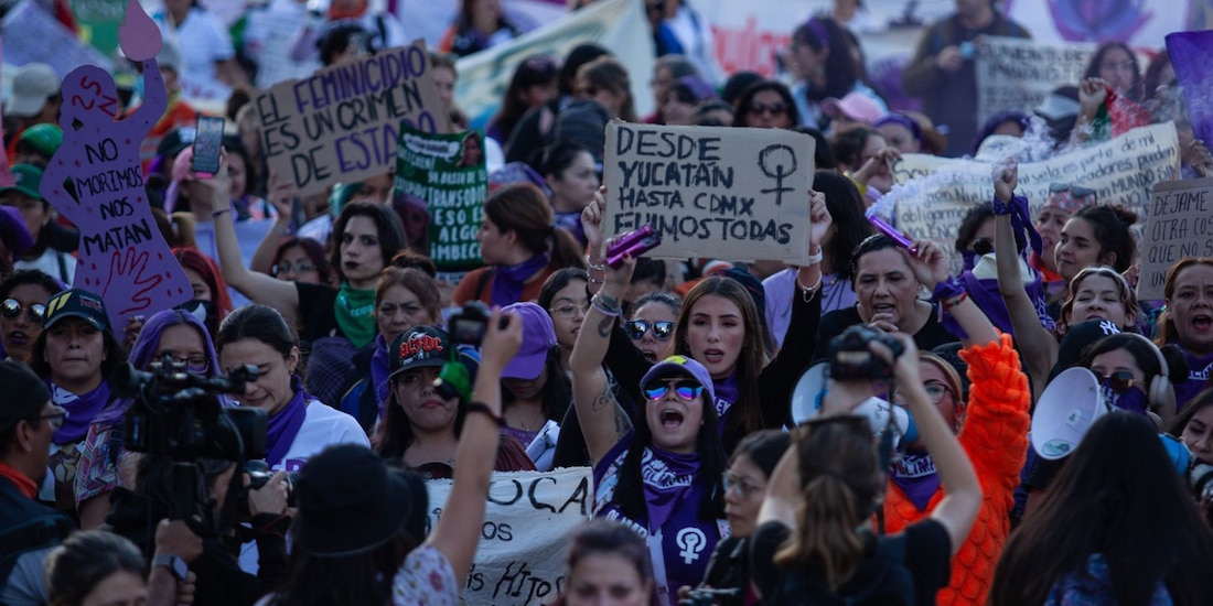 El 8 de marzo de cada año diversos contingentes sales a manifestar su idea por la libertad y cero violencia a las mujeres.