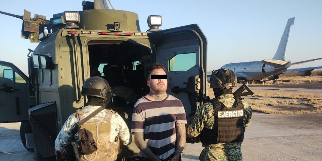 Ricardo González Sauceda, alias “El Ricky”, presunto líder del Cártel del Noreste, fue detenido en un operativo conjunto en Nuevo Laredo.