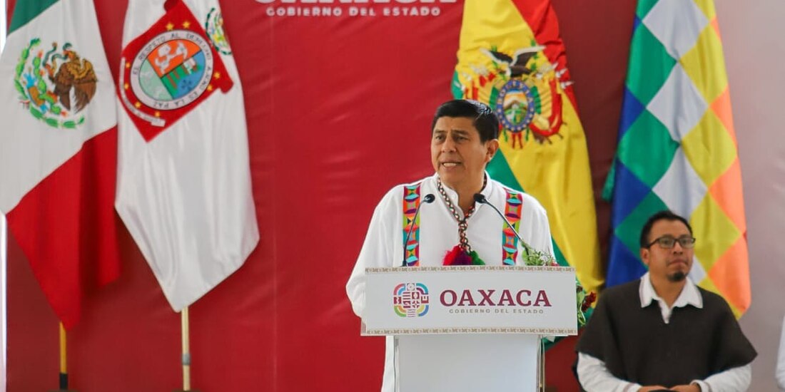 El gobernador de Oaxaca, Salomón Jara.