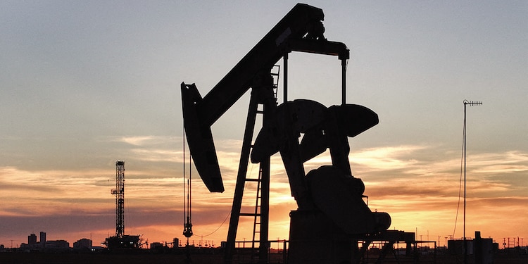 EL Gobierno de estados unidos exime de algunas sanciones relacionadas con el petróleo con la intención de garantizar el suministro de crudo para los países.