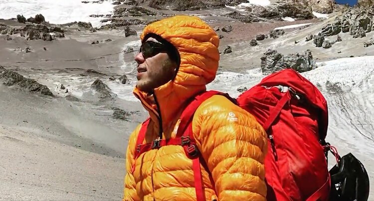 El atleta y conferencista Rafael Jaime, en algunas de sus expediciones.