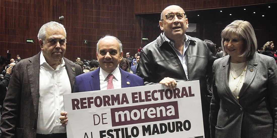 Manuel Añorve (2.o de izq. a der.), durante la sesión ordinaria de la Comisión Permanente, el pasado 6 de enero.