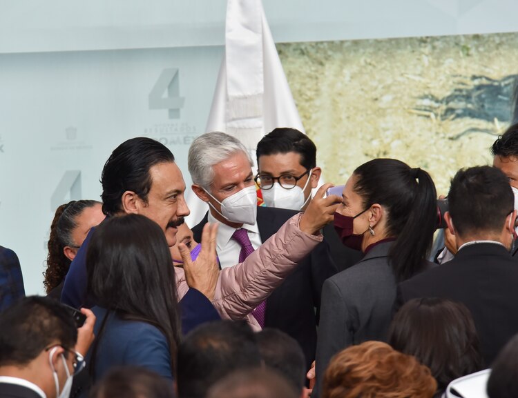 La jefa de Gobierno y el mandatario de Hidalgo dialogan con Alfredo Del Mazo.