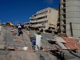 Edificios derrumbados por los sismos del 24 de junio en La Guaira, Venezuela.