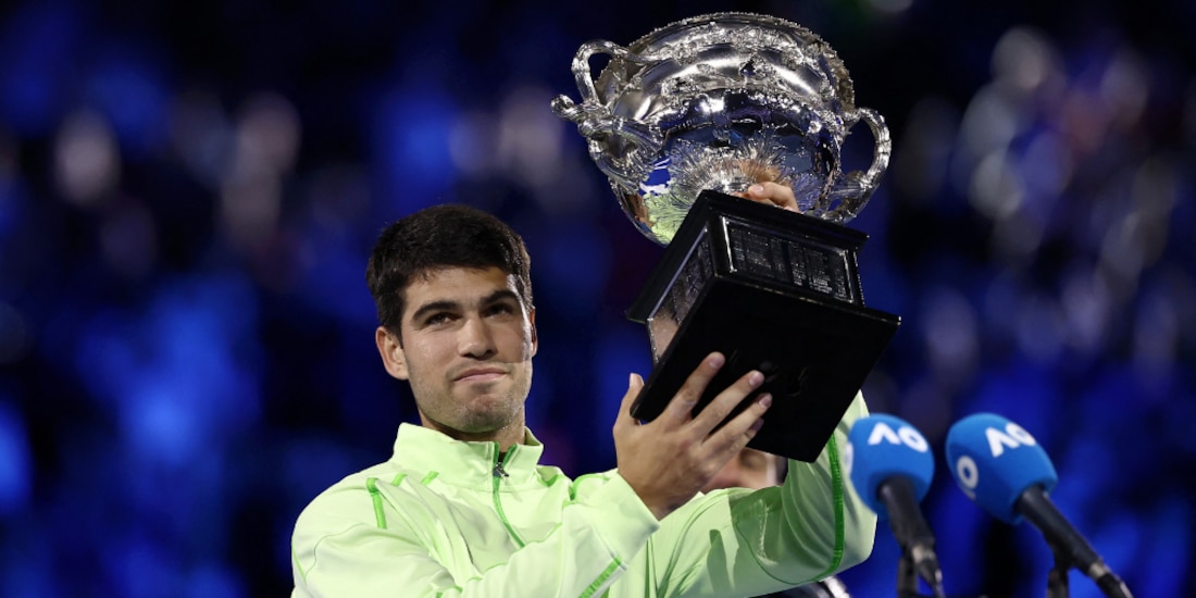 Carlos Alcaraz se convierte en el tenista más joven en ganar los cuatro Grand Slams.