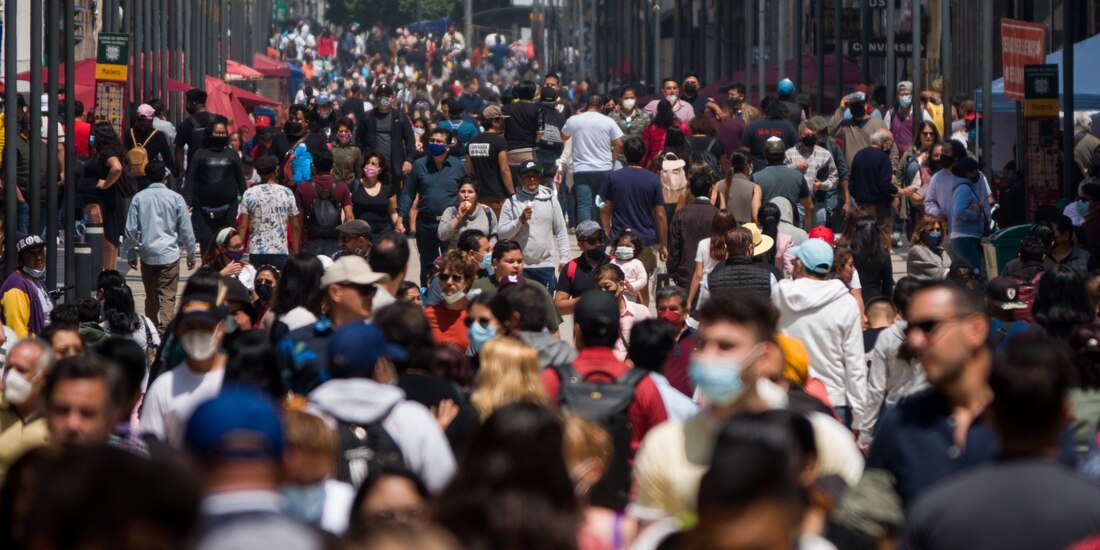 La capital del país continúa en semáforo amarillo por COVID debido al incremento de contagios y hospitalizaciones.