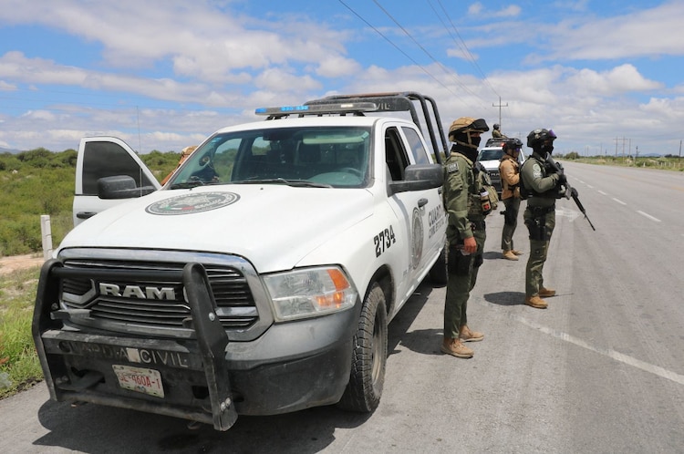 Elementos de seguridad refuerzan vigilancia en San Luis Potosí.