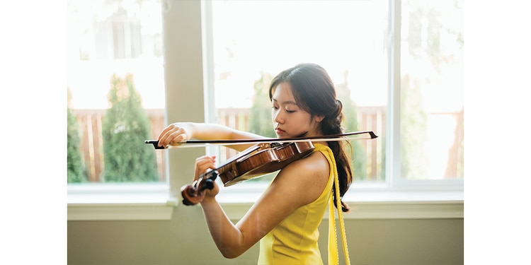 LA VIOLINISTA Sophie Lee estará
a cargo del concierto inaugural.