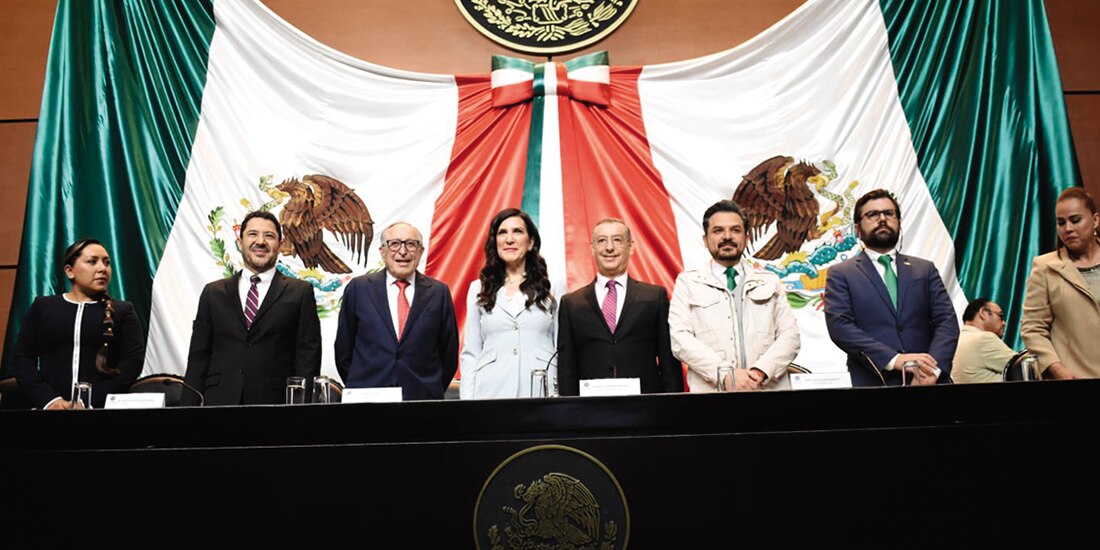 Funcionarios de salud, ayer, en comparecencia en la Cámara de Diputados.