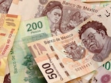 Peso mexicano se aprecia 7.34% en primer trimestre.
