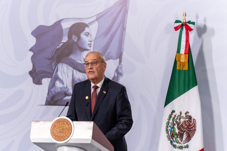 Guy Parmelin en Palacio Nacional.