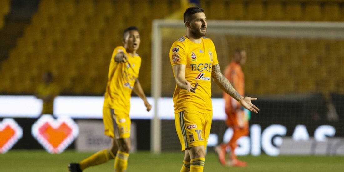 André-Pierre Gignac durante un partido de la Liga MX