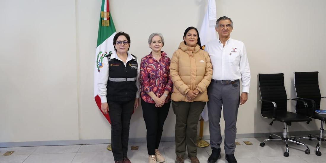 De izquierda a derecha: Laura Velázquez, María de Villarreal, Ariadna Montiel y el gobernador Américo Villarreal.