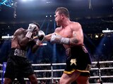 Canelo superó en todas las áreas a Jermell Charlo
