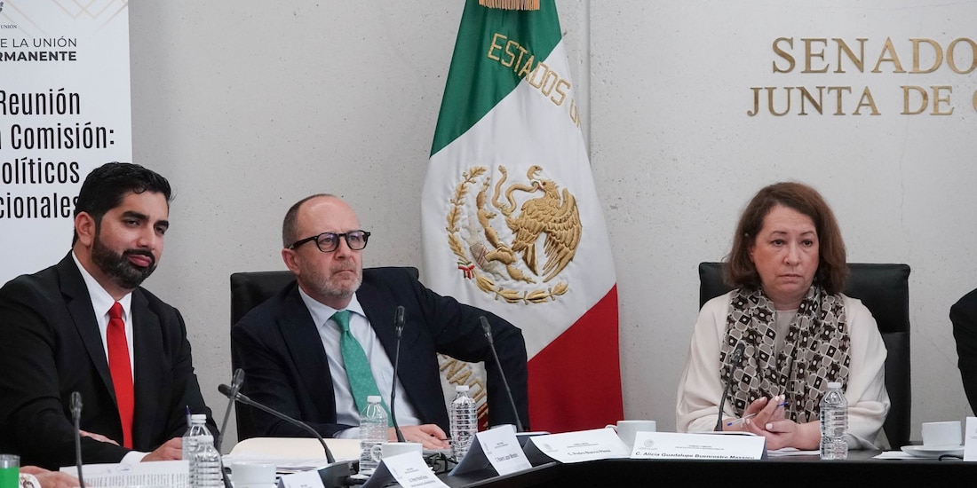 En imagen: Alicia Guadalupe Buenrostro Massieu, propuesta como embajadora de México en el Reino de los Países Bajos; Pedro Blanco Pérez, propuesto como embajador de México en la República de la India; y Roberto Lazzeri Montaño, propuesto como embajador de México en Estados Unidos