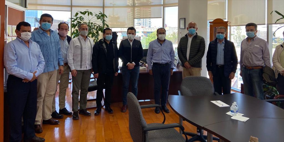 Héctor Astudillo, gobernador de Guerrero, en la reunión de trabajo que sostuvo con autoridades de Salud Federal..