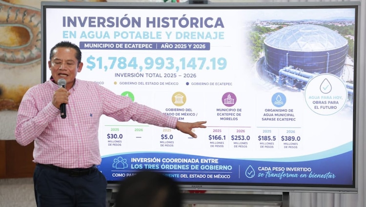 El titular de Sapase, Francisco Reyes Vázquez, coordinó la instalación de tecnologías digitales para detectar variaciones de presión en la red.