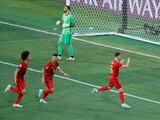 Jugadores de Bélgica celebran un gol contra Portugal en la Eurocopa 2021