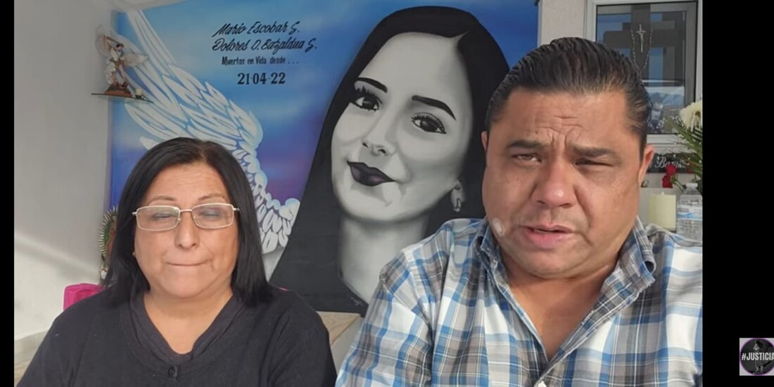 Los padres de Debanhi acudieron ante la FGR para pedir avances sobre el caso.