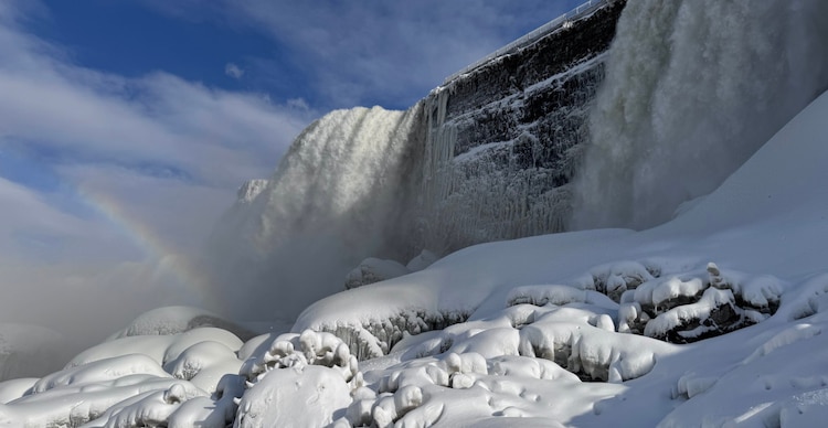 Cataratas del Niágara congeladas
