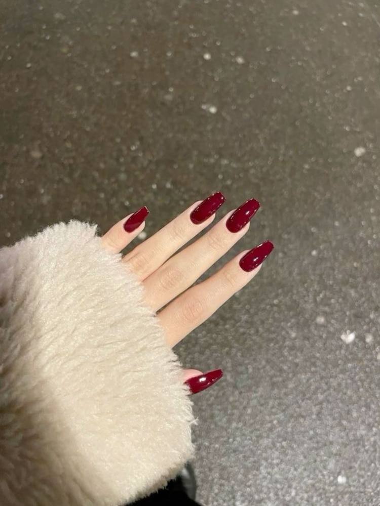 Uñas en tendencia para fin de año 2024.