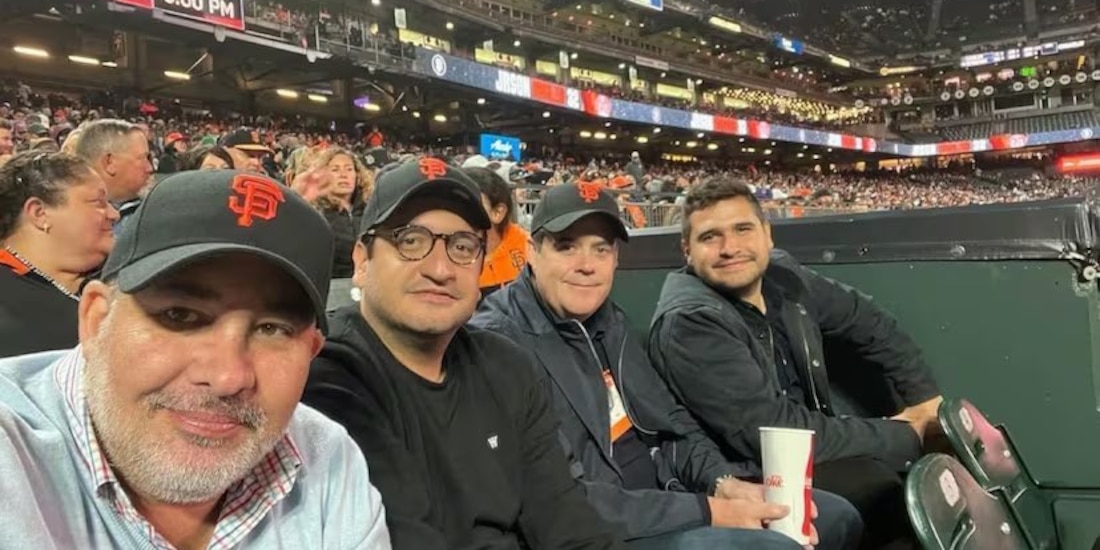 Andy López Beltrán (segundo de izq. a der.) en una foto junto a Juan Domingo Beckmann, Ramón Orraca y su hermano Gonzalo.