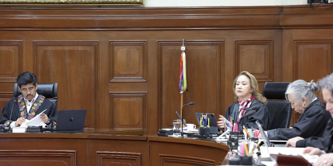Ministra Yasmín Esquivel en sesión de la SCJN.