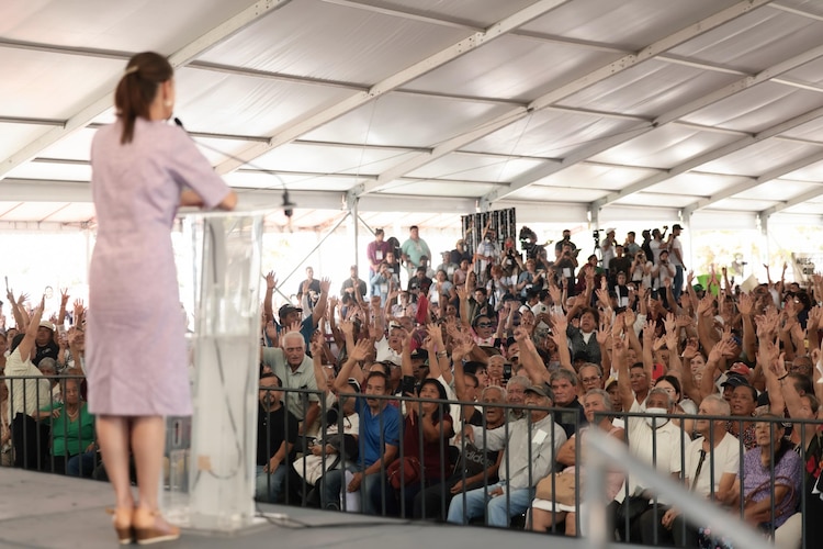Claudia Sheinbaum Pardo, presidenta de México, refrenda el compromiso del Gobierno Federal con el pueblo colimense.