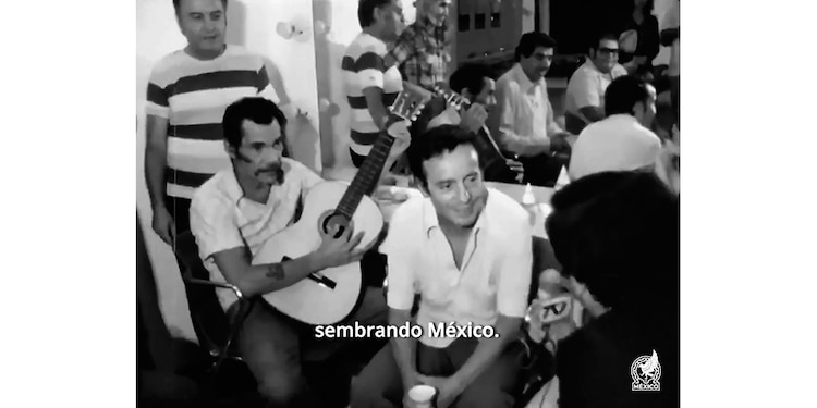 LA VOZ de Roberto Gómez Bolaños fue la que narró el video en el que se dio a conocer la lista de los futbolistas que representarán al país en la cita máxima