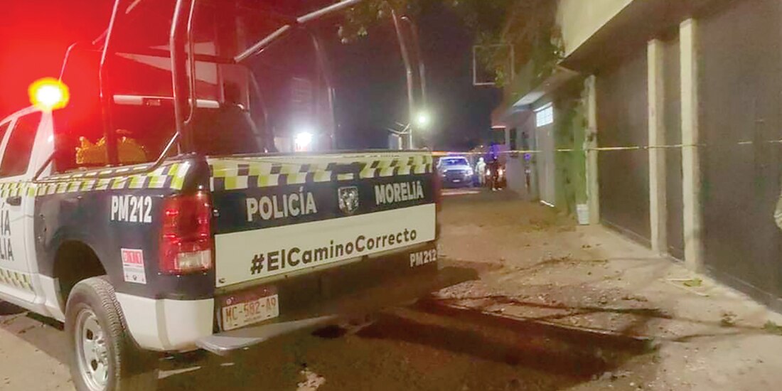 Personal de la Policía Muicipal y Guardia Civil acordonaron el domincilioubicado en la colonia Lomas Verdes del Norte