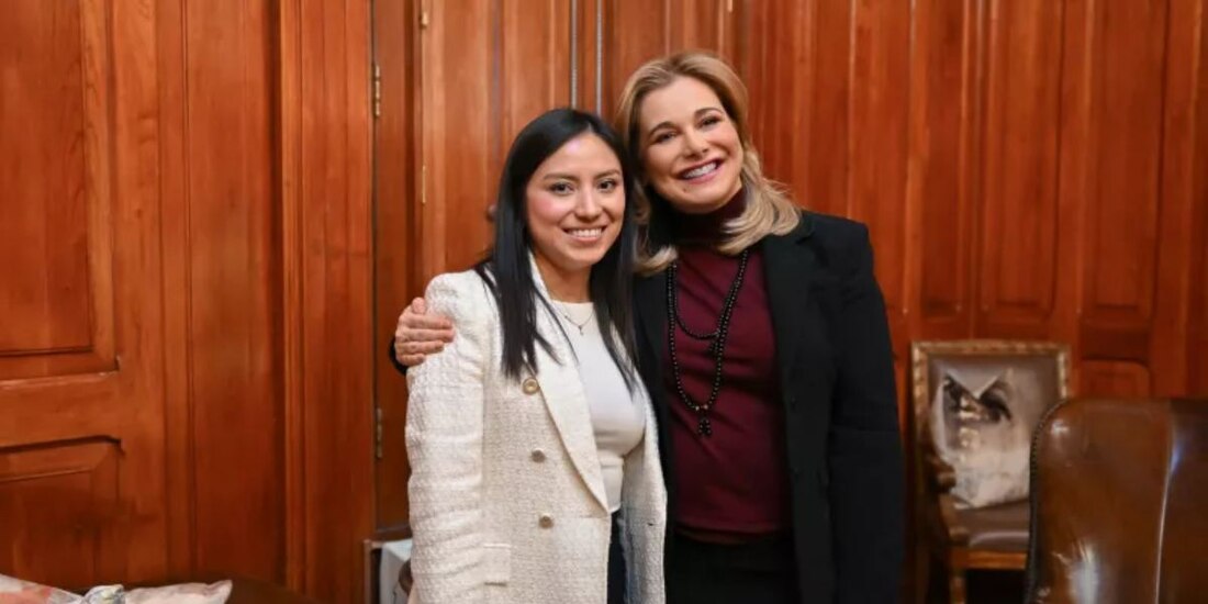 Maru Campos da la bienvenida al gobierno del estado a la científica Nadia Zenteno.