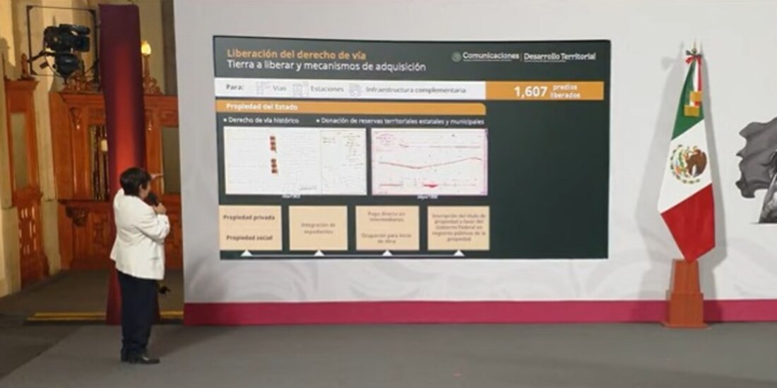 Edna Elena Vega Rangel en la Mañanera en Palacio Nacional.