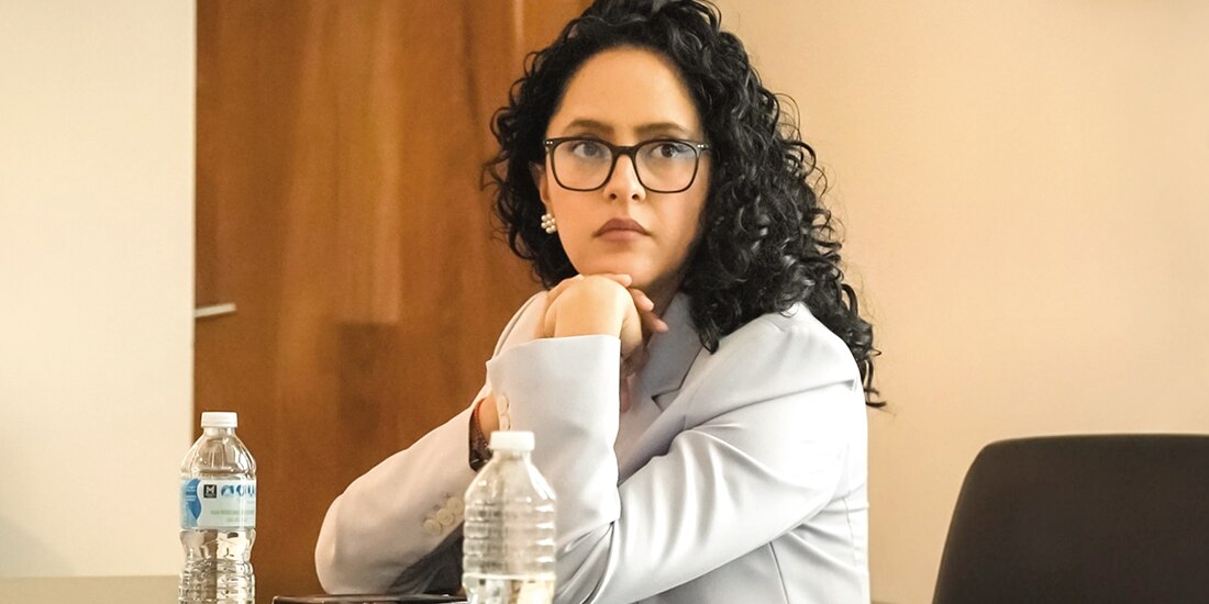 Gabriela Osorio durante una reunión con la Secretaría de Gobierno de la ciudad, en agosto de 2025.