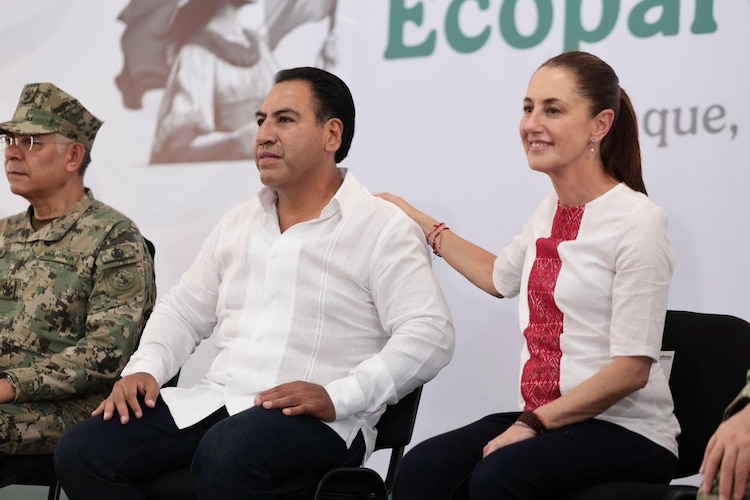 Claudia Sheinbaum y el gobernador de Chiapas, Eduardo Ramírez.