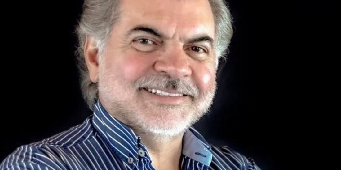 El también diplomático posa en una fotografía de archivo.